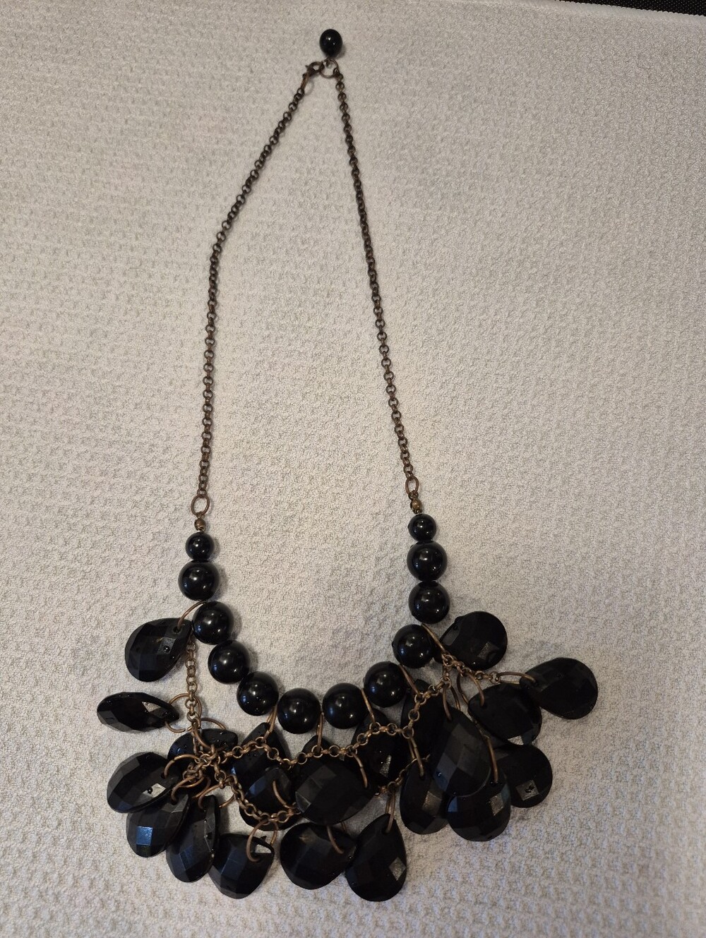 Vitage Black Teardrop Statement Necklace